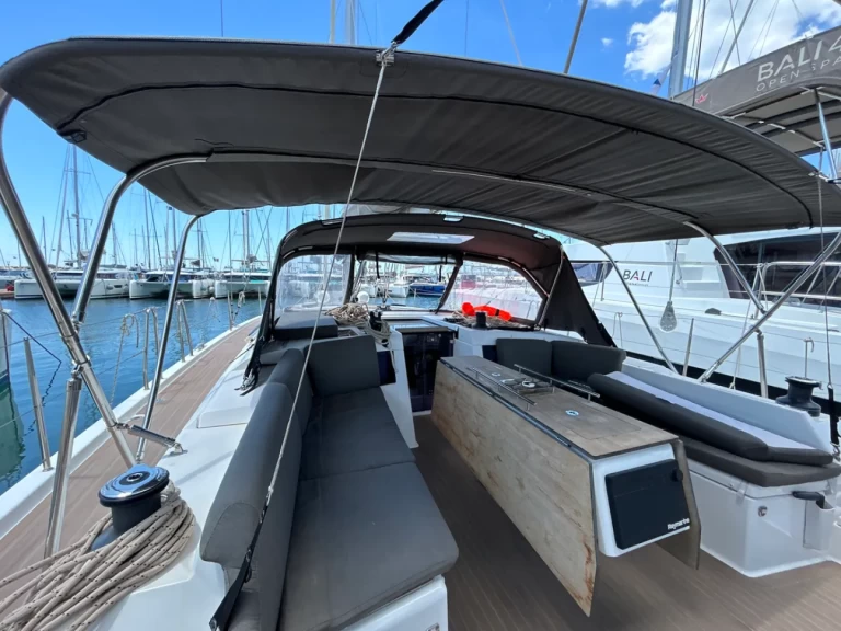 Sailboat rental in Olbia - Dufour Dufour 470