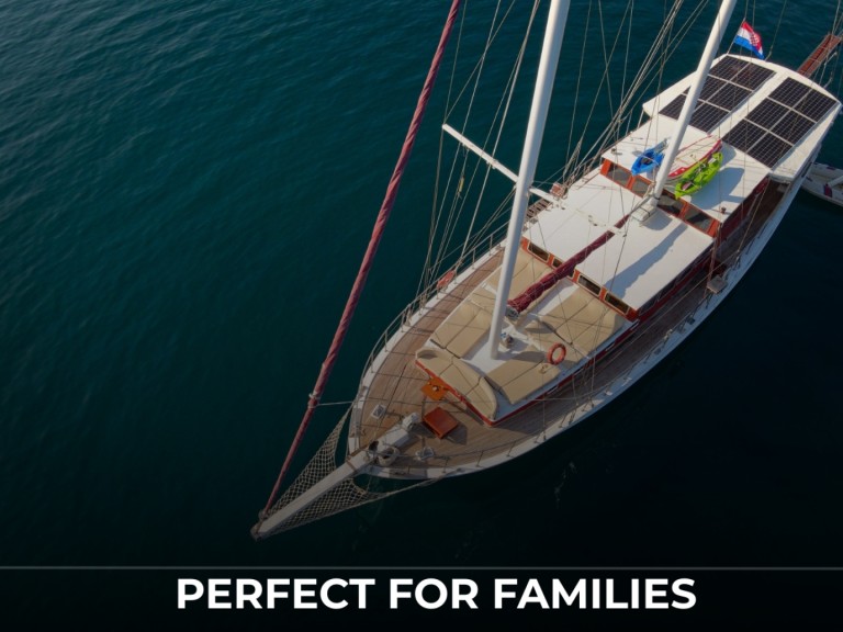 Yacht charter Kaštel Gomilica cheap Sole