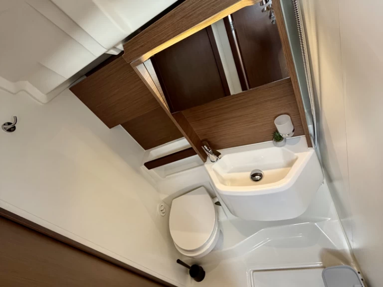 Boat rental Bénéteau Oceanis 51.1 in Primošten on Samboat