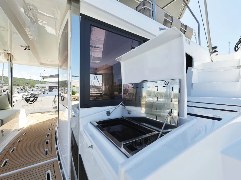 Bareboat Rental Catamaran Bali with a boat licence