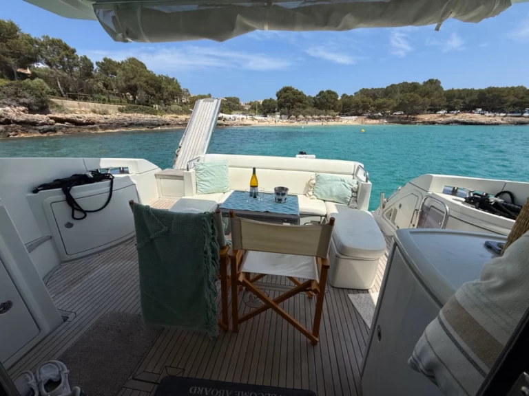 Motorboat for rent Cala d'Or at the best price