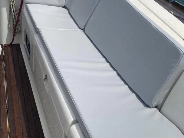 Sailboat rental with or without captain Bénéteau Reggio Calabria