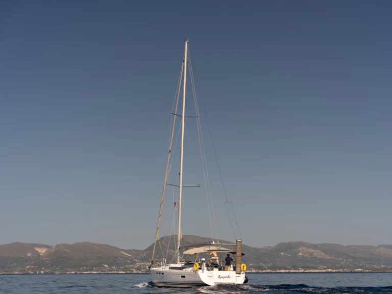 Sailboat for rent Zakynthos at the best price
