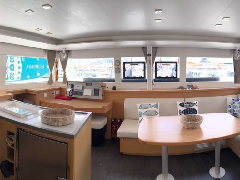 Lagoon Lagoon 450 F in Lefkáda on SamBoat