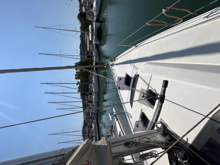 Sailboat rental in Gouvia - Dufour Dufour 430 Grand Large