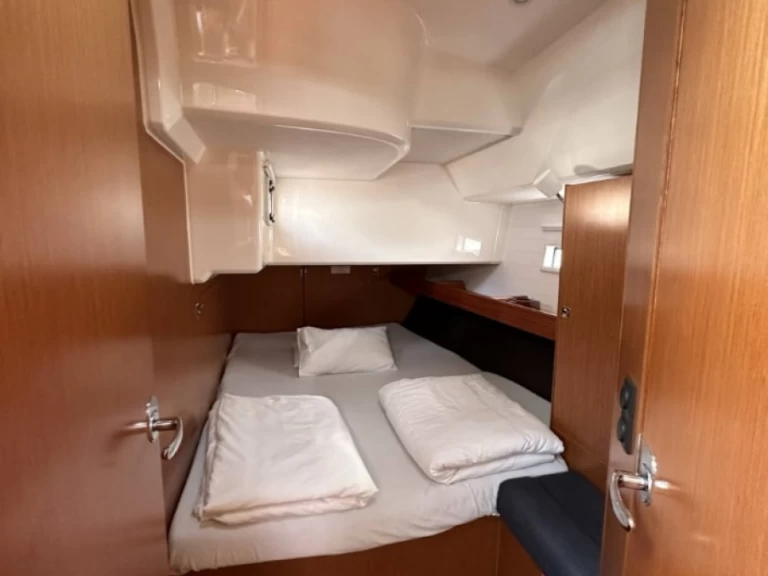 Rent a Bavaria Cruiser 46 Lefkáda