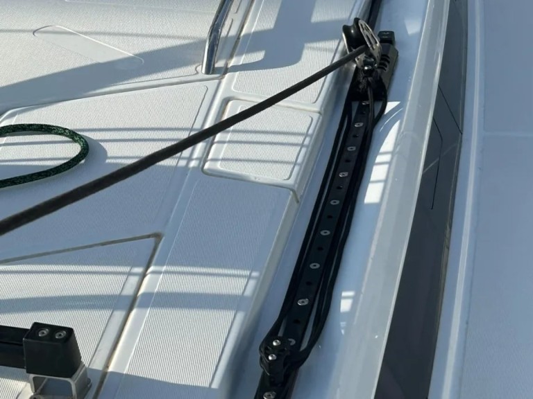 Yacht charter Lávrio cheap First 44