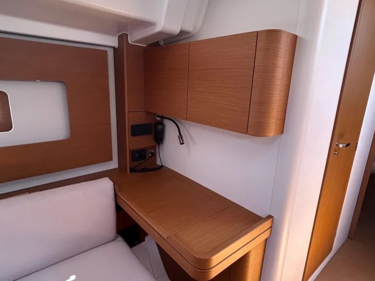 Boat rental Bénéteau First 44 in Lávrio on Samboat