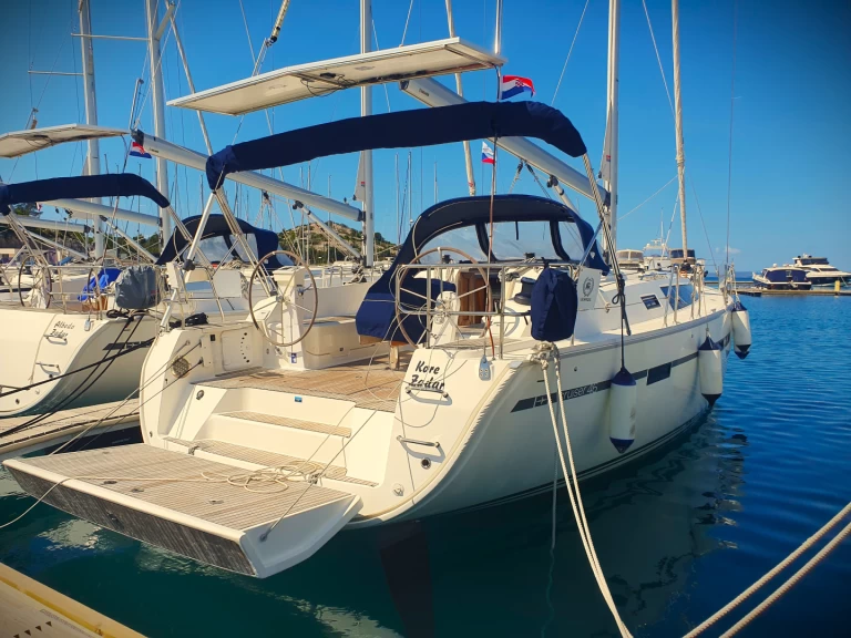 Boat rental Bavaria Cruiser 46 in Drage on Samboat