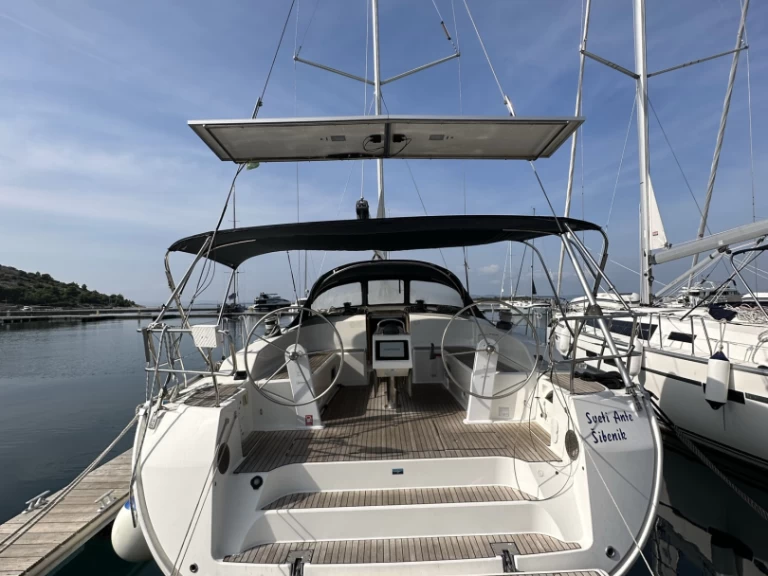 Boat rental Bavaria Cruiser 51 in Sukošan on Samboat