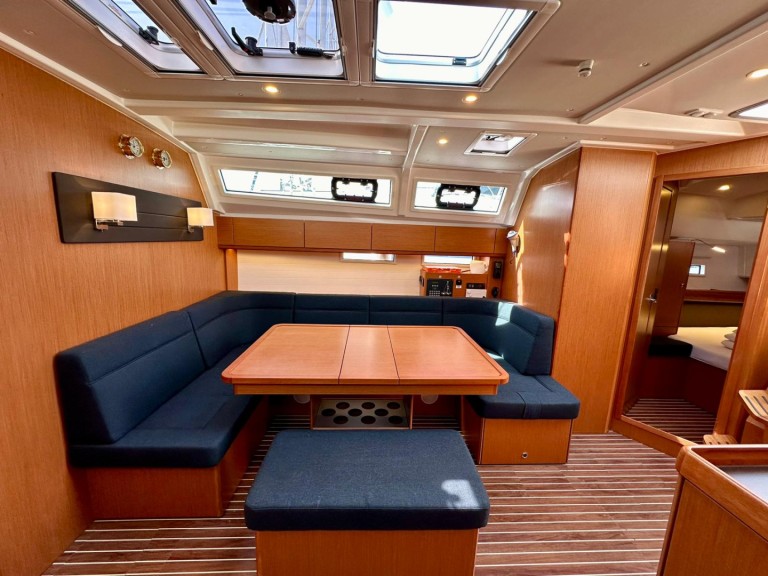 Yacht charter Sukošan cheap Cruiser 46