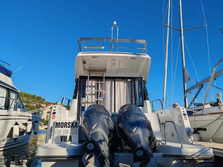 Boat rental Jeanneau Merry Fisher 1095 Fly in Drage on Samboat