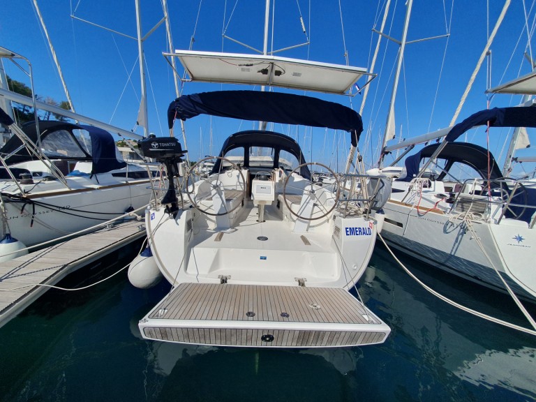 Boat rental Bavaria Cruiser 37 in Drage on Samboat