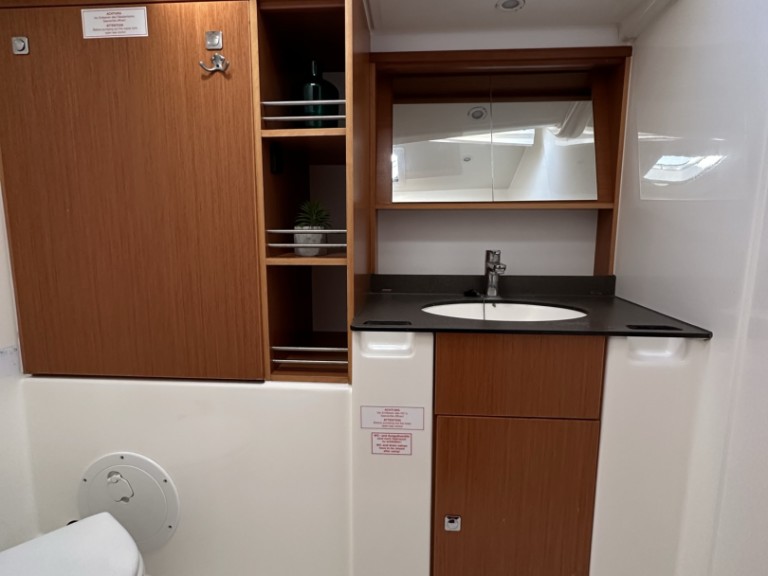 Bareboat Rental Sailboat Bavaria with a boat licence