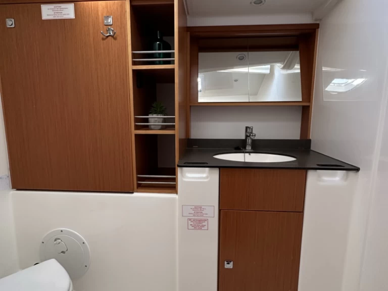 Bareboat Rental Sailboat Bavaria with a boat licence