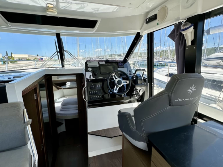 Yacht charter Drage cheap Merry Fisher 1095 Fly