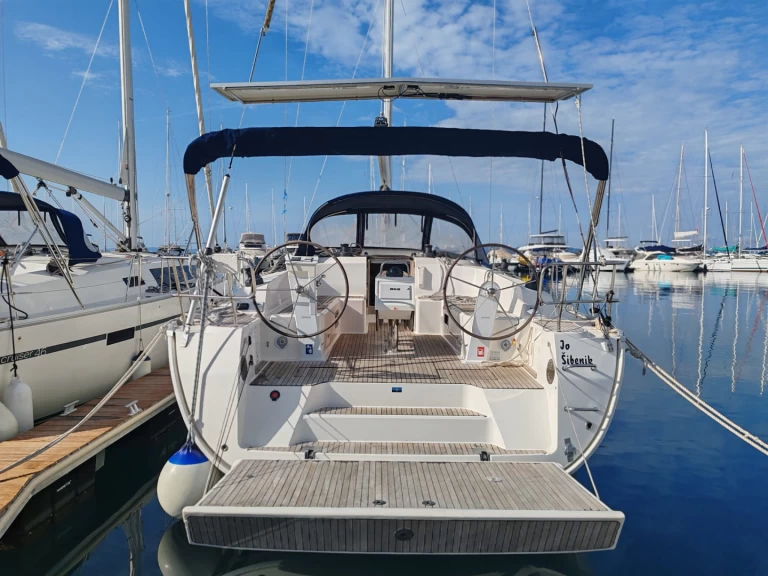 Boat rental Bavaria Cruiser 46 in Drage on Samboat