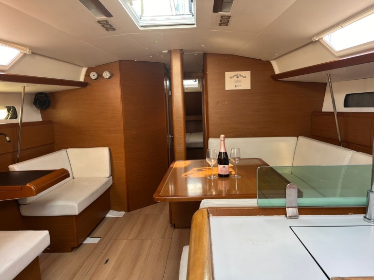 Sailboat rental in Sukošan - Jeanneau Sun Odyssey 449