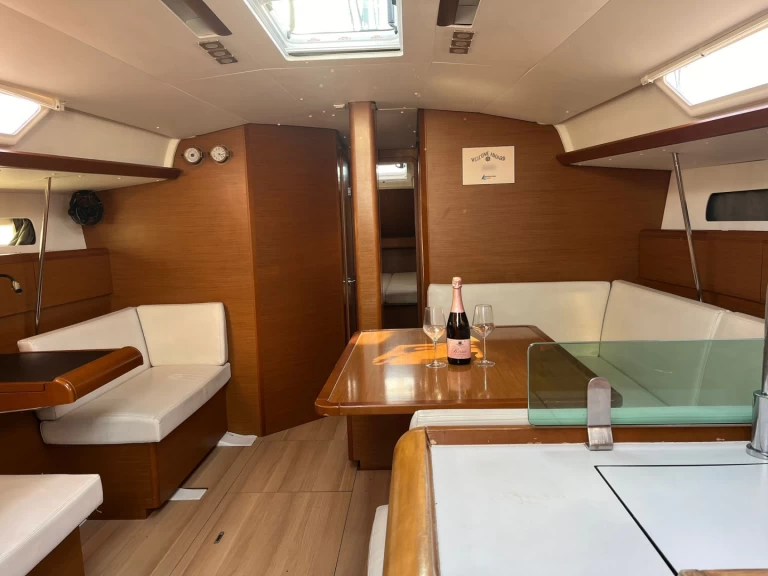 Sailboat rental in Sukošan - Jeanneau Sun Odyssey 449