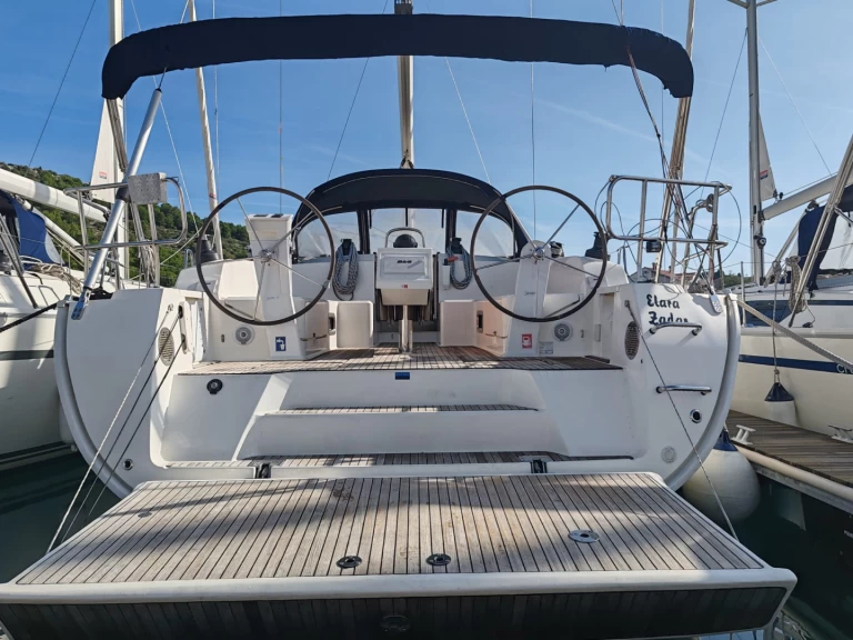 Boat rental Bavaria Cruiser 46 in Drage on Samboat