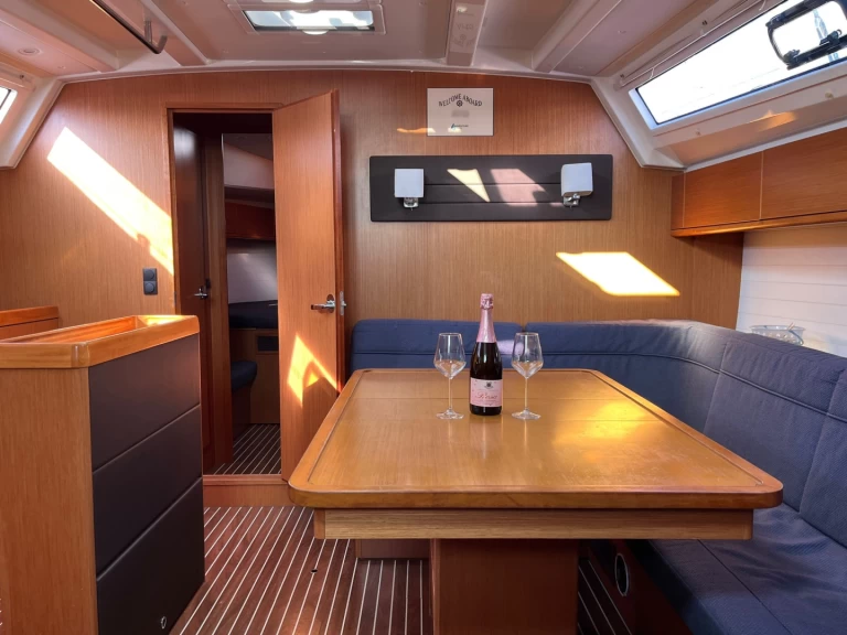 Bareboat Rental Sailboat Bavaria with a boat licence