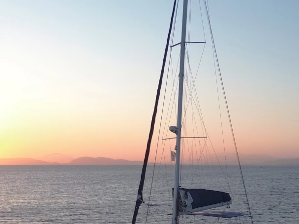 Catamaran rental in Alimos - Lagoon Lagoon 450 F