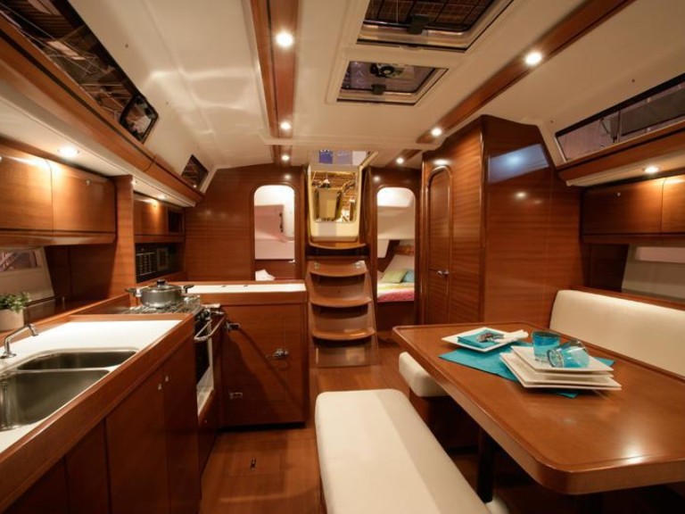 Bareboat Rental Sailboat Dufour with a boat licence