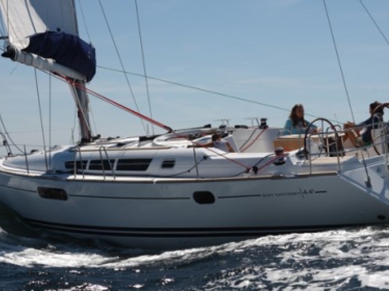 Rent a Jeanneau Sun Odyssey 44i Pirovac