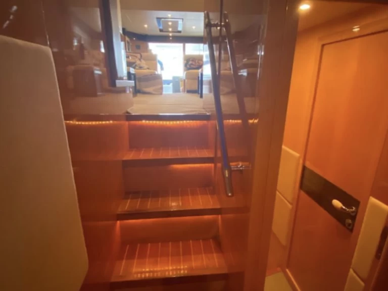 Motorboat for rent La Romana at the best price