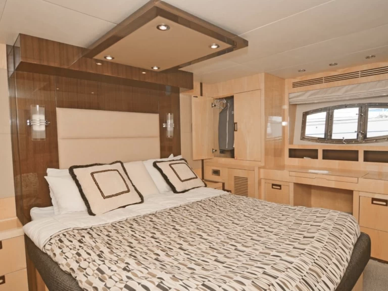 Yacht charter La Romana cheap 56