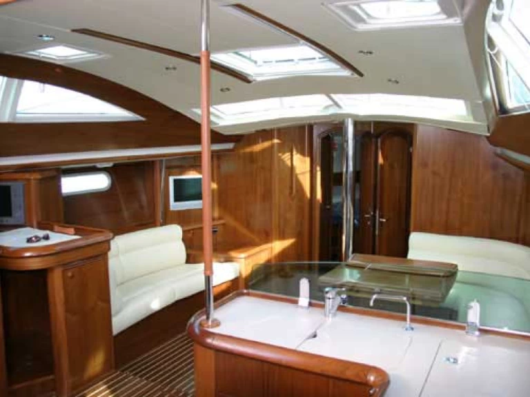 Jeanneau Sun Odyssey 49 DS in San Vincenzo on SamBoat