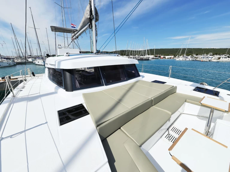 Bareboat Rental Catamaran Bali with a boat licence