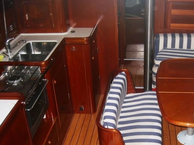 Sailboat for rent Pirovac at the best price