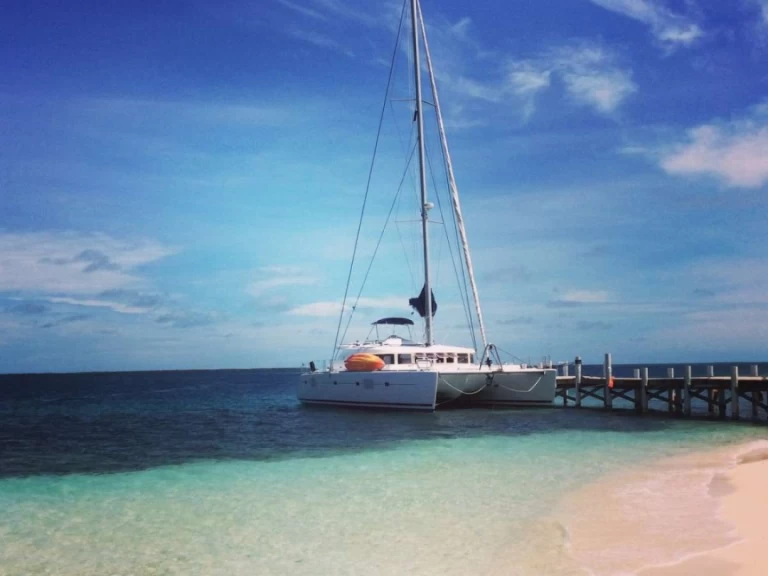 Catamaran rental with or without captain Lagoon Belize City