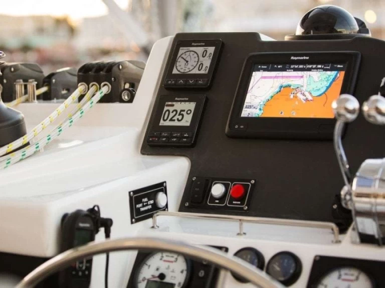 Catamaran rental with or without captain Leopard Belize City