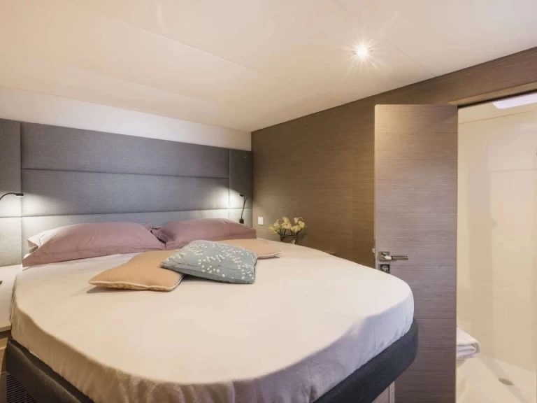 Yacht charter Belize City cheap The BIg LeBoarski