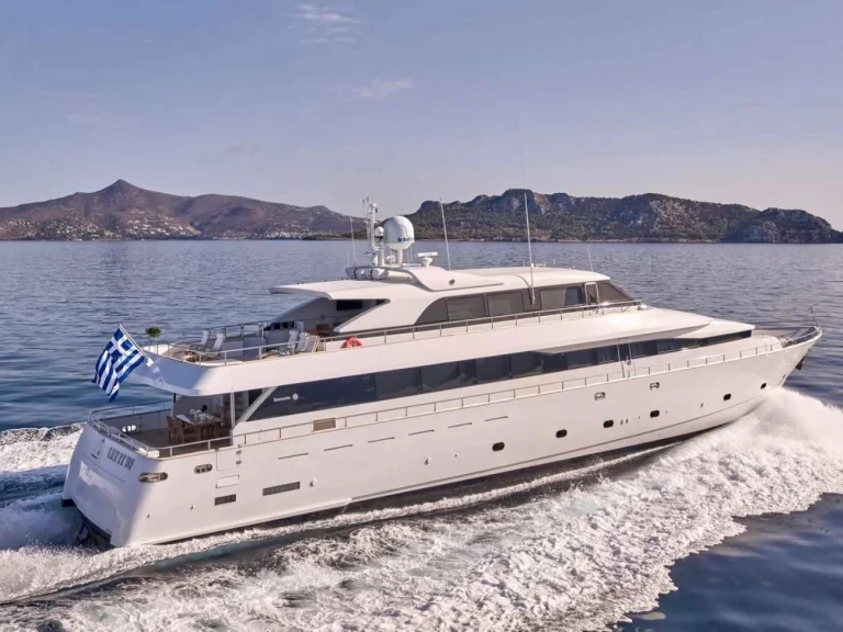 Rent a Technomarine LET IT BE Piraeus