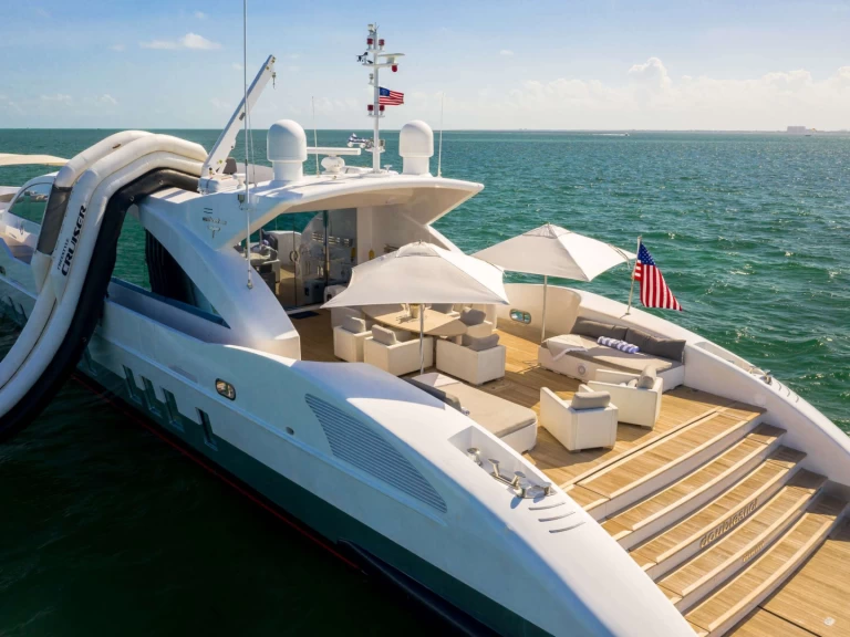 Luxury Yacht rental in Nassau - Tecnomar Double Shot