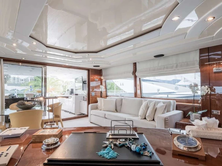 Yacht charter Piraeus cheap LET IT BE