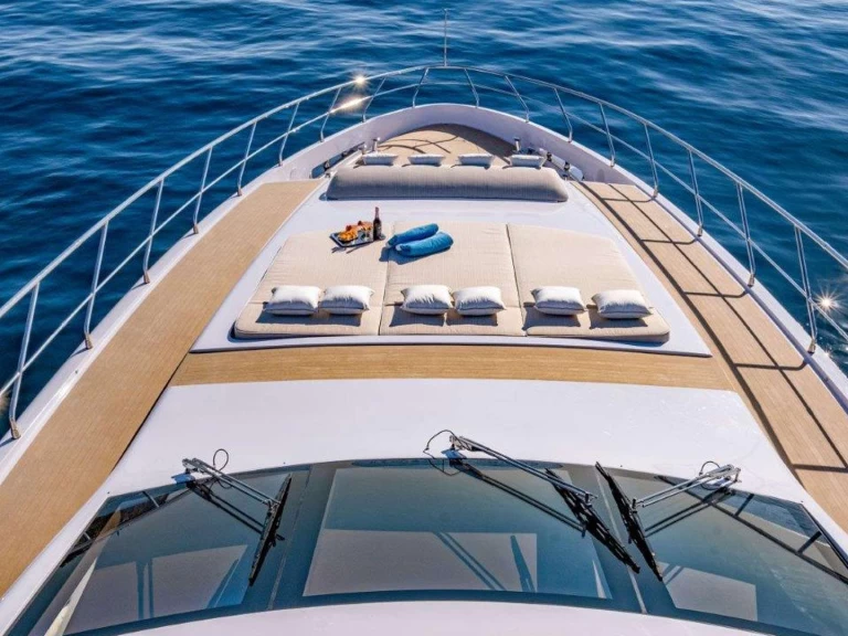 Luxury Yacht rental with or without captain  San Remo