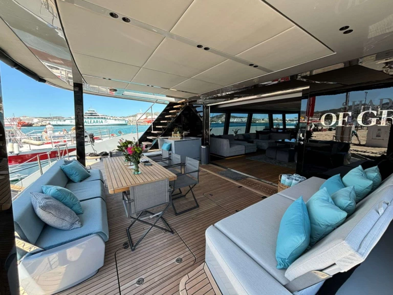 Luxury Yacht rental in Sardinia - Sunreef SHADES OF GREY