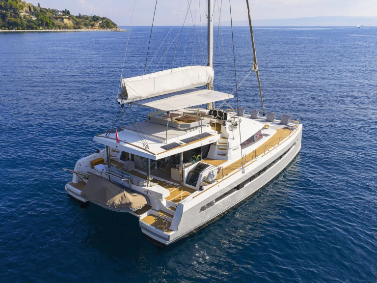 Yacht charter Kaštela cheap Bali 5.4