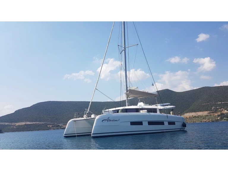 Dufour Dufour Catamarans 48 Sail in Alimos on SamBoat