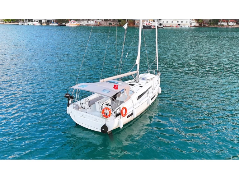 Boat rental Bénéteau Oceanis 40.1 in Marmaris on Samboat