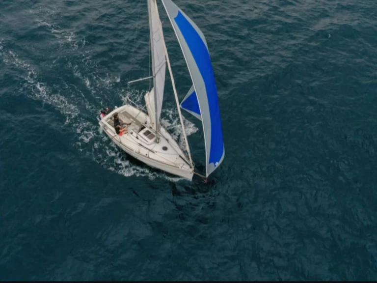 Sailboat for rent Port Fréjus at the best price
