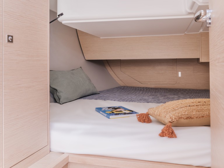 Boat rental Dufour Dufour 37 in Marina (City) on Samboat