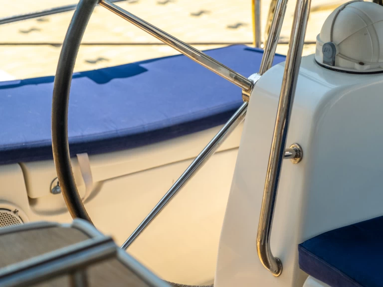 Bareboat Rental Sailboat Bénéteau with a boat licence
