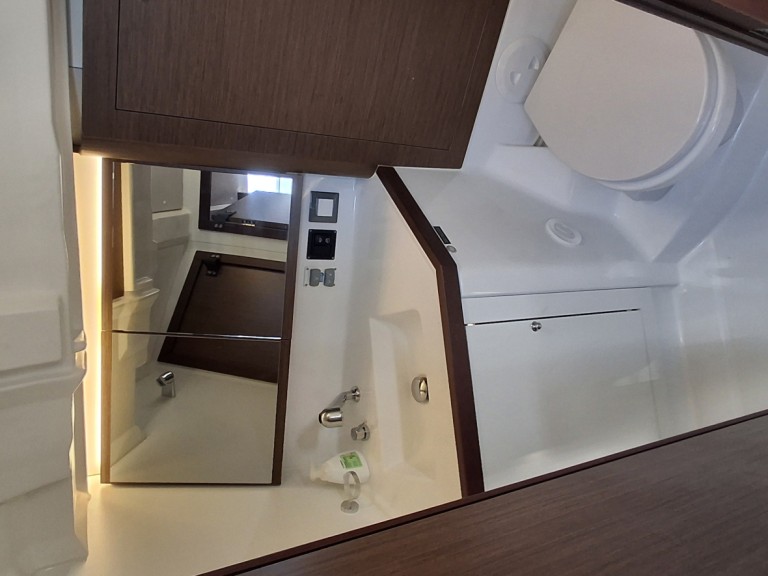 Yacht charter Tropea cheap Oceanis 46.1 "All of you"