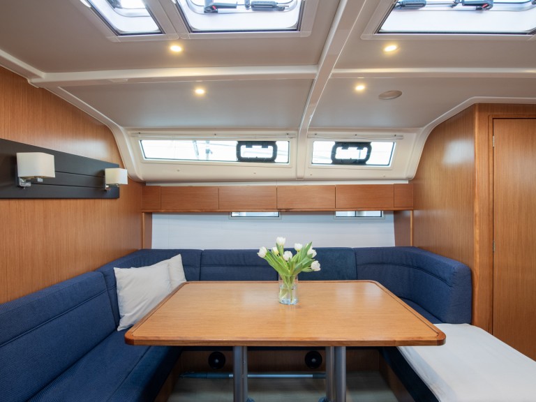 Bavaria Cruiser 51 in Lávrio on SamBoat