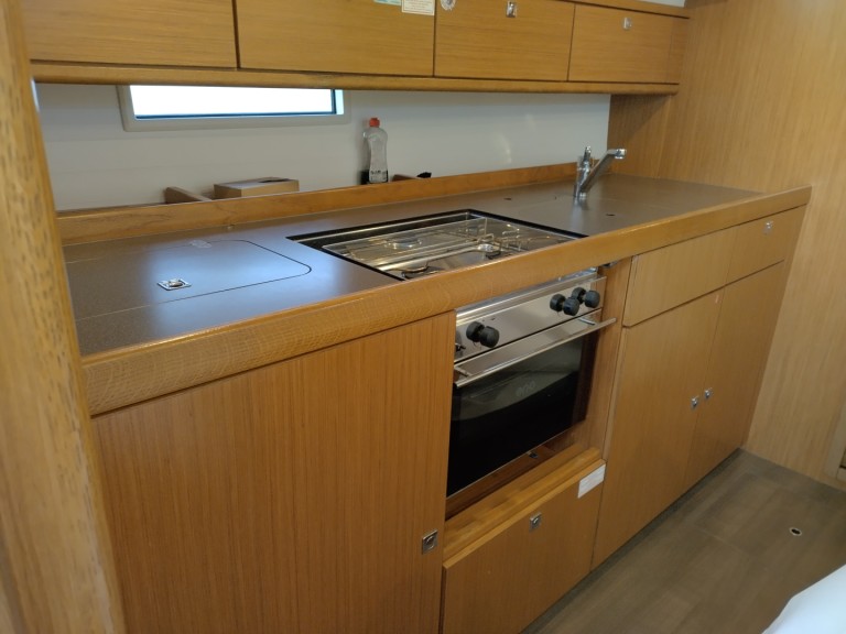 Boat rental Bavaria Bavaria 41 Cruiser in Yerseke on Samboat